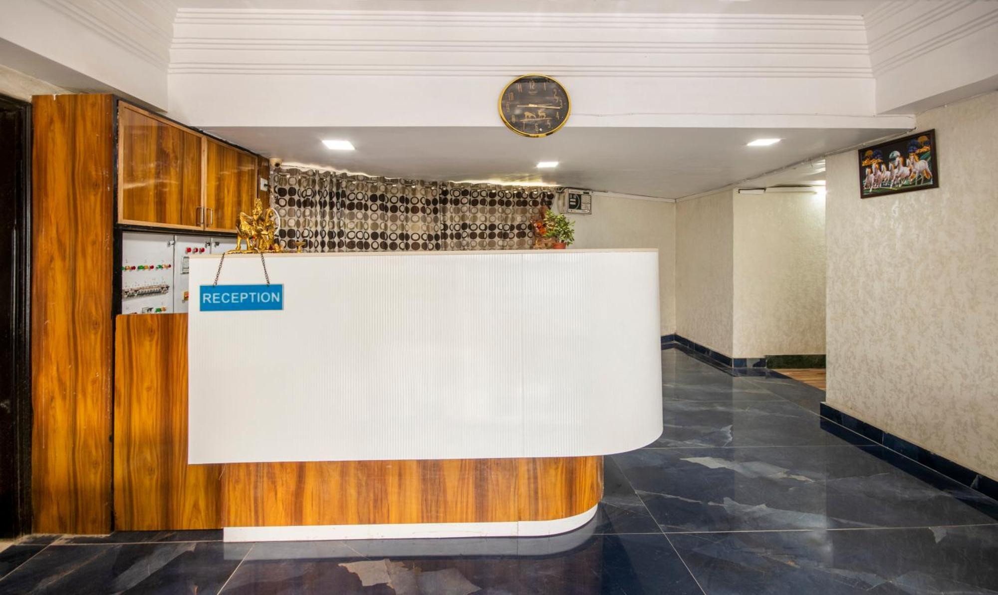 Itsy Hotels Shree Krishna Palace Ahmedabad Eksteriør billede